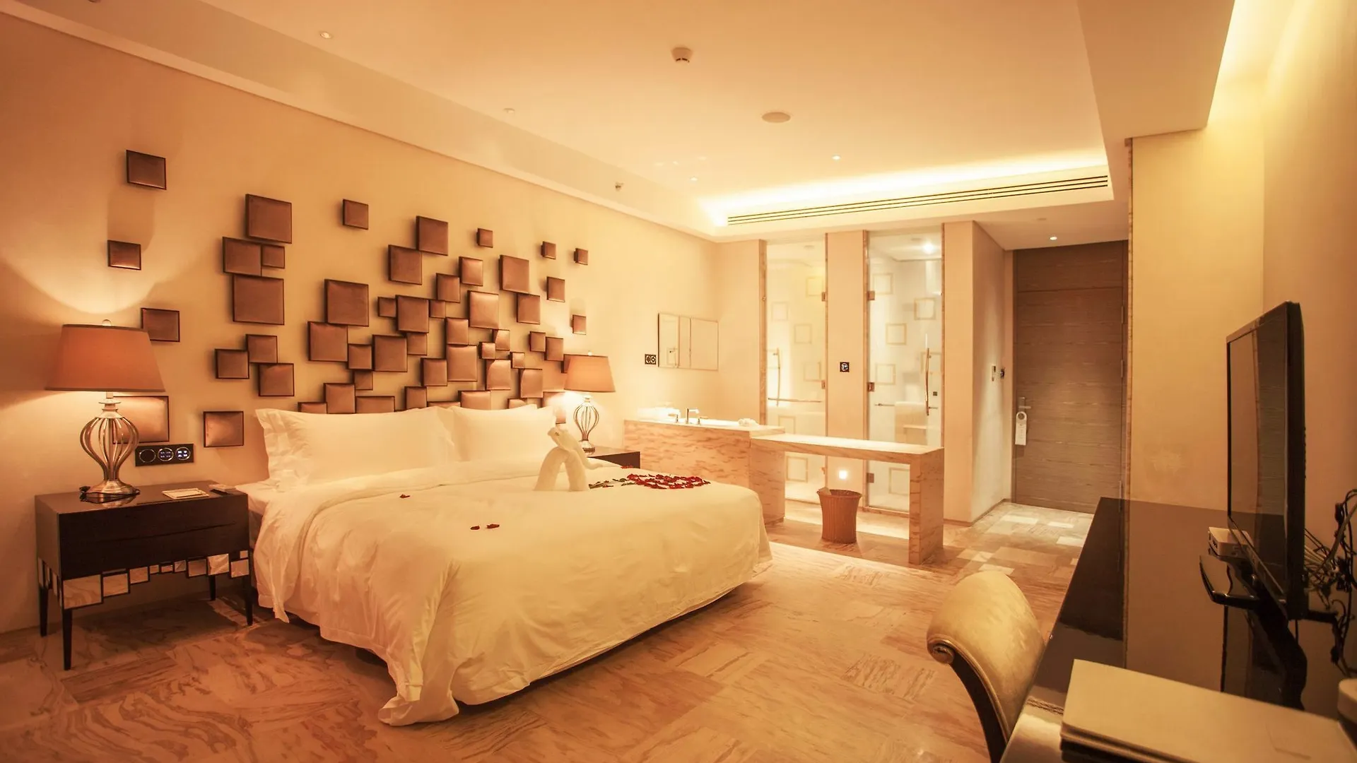 Phoenix Island Ocean Dream Resort Sanya Hotel