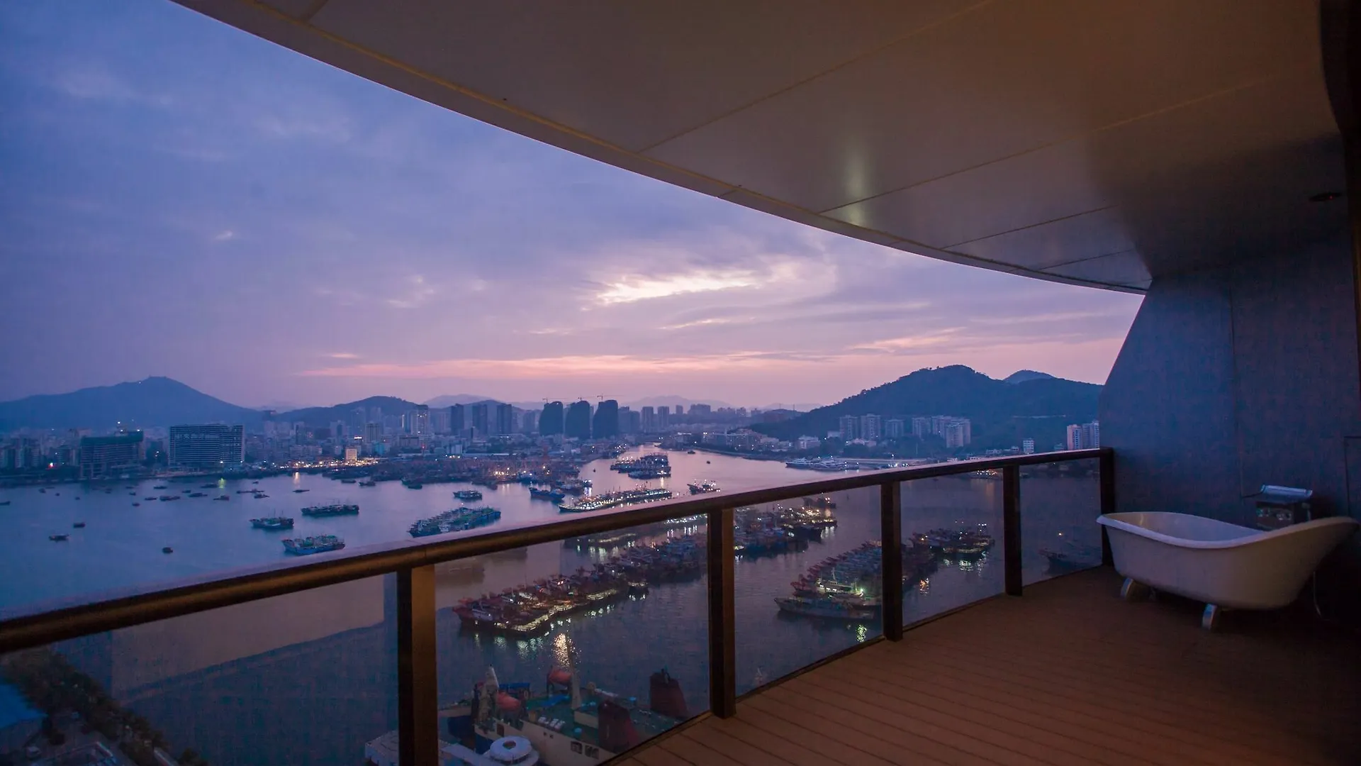 Phoenix Island Ocean Dream Resort Sanya Hotel